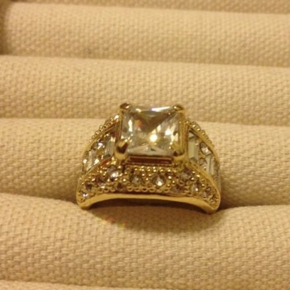 Bulky ring-8 - Picture 1 of 1